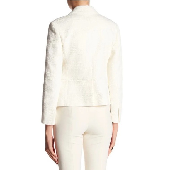 Theory Cotton Textured Brince Newdale Bonded Warm Ivory Blazer H0104108 EUC Sz 2 - Picture 2 of 12